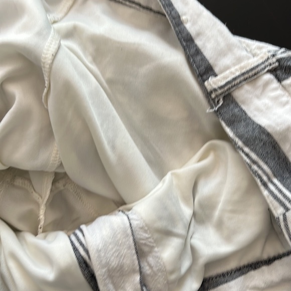 Lightweight Torrid blue gray and white stripe shorts! - Picture 5 of 5